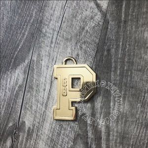 VICTORIAS SECRET PINK P 86 CHARM KEYCHAIN